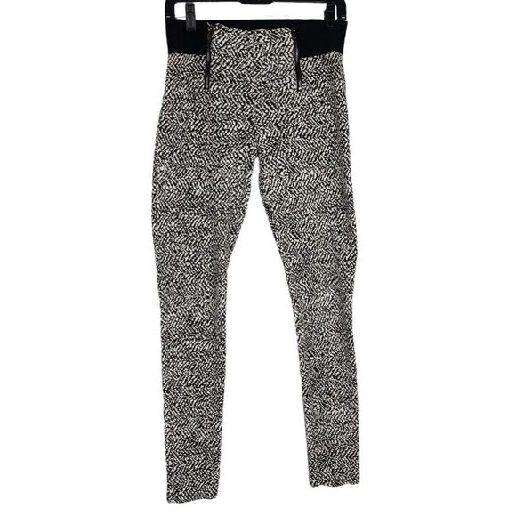 Abercrombie and Fitch Medium Pull On Midrise Black White Skinny Pants Leggings - Picture 1 of 8